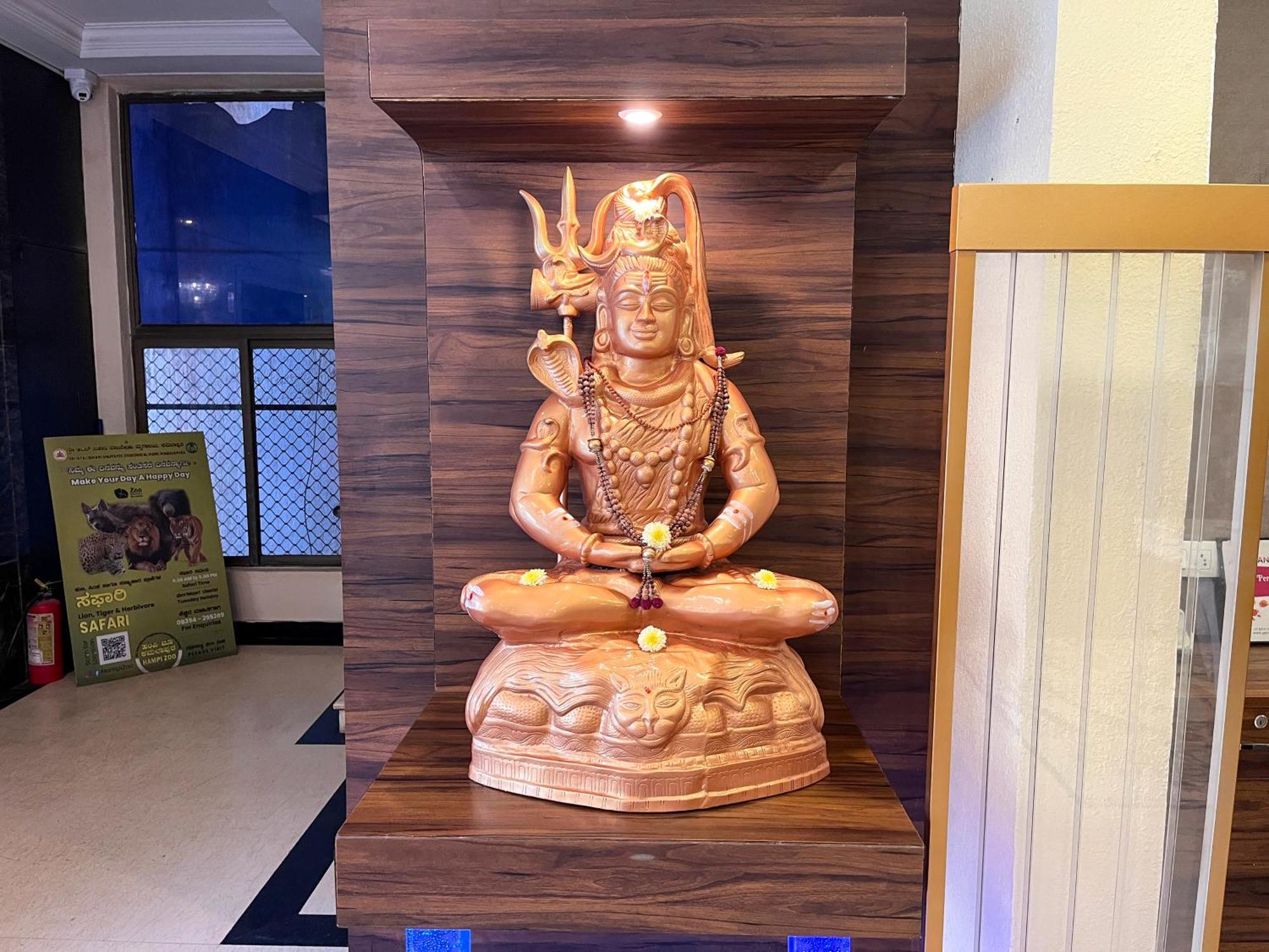 Ananya Comfortss Hospet Luaran gambar